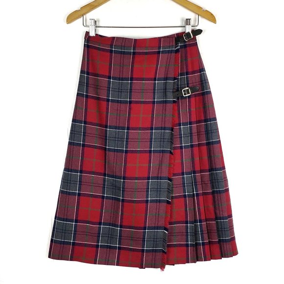 grey and pink tartan kilt